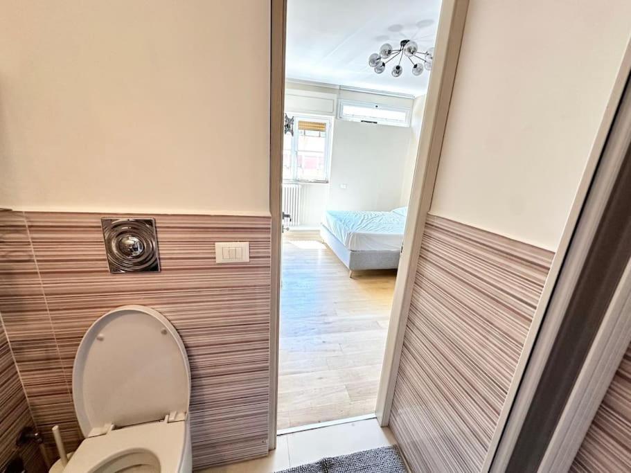 Apartment Cozy And Independent Rom